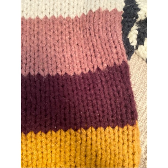 BlankNYC On Point sweater - size SM. Orig. $98 - Picture 8 of 9